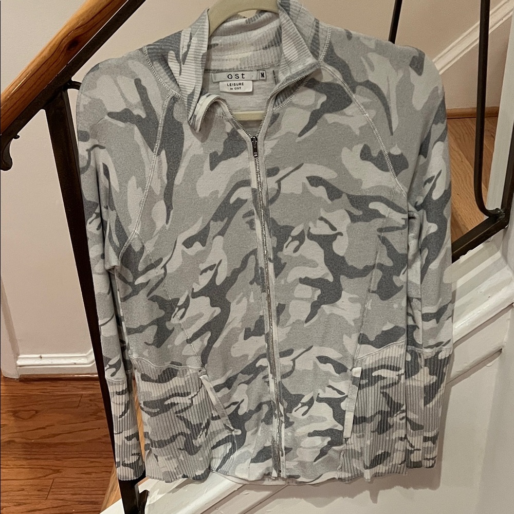 Ost Gray and White Camouflage Jacket